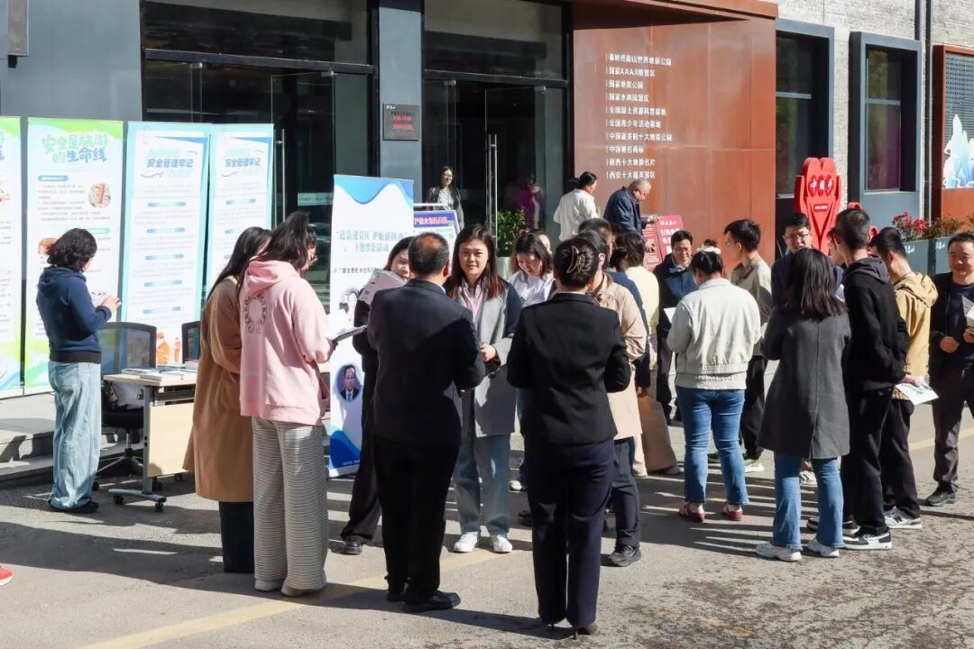 省文化和旅游厅开展旅游咨询服务 助力游客畅游美好旅程